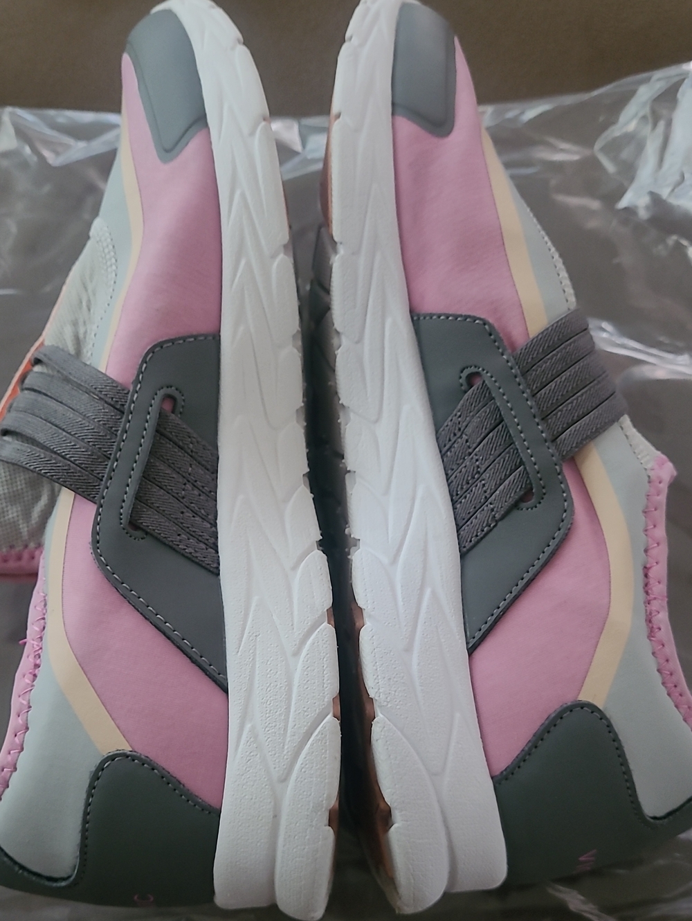 Vionic Slip-On Athletic Sneakers in Pink, Gray & Cream Size 10 - Picture 9 of 13
